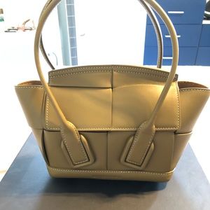 Arco 29 bag in Mustard